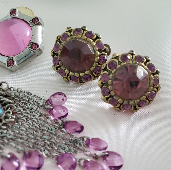 Purple ( Pink) Vintage Earrings Lot ~ Vintage Jewelry - Picture 8 of 9